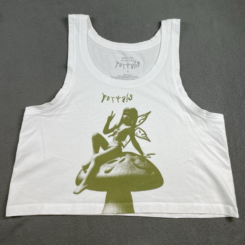 Melanie Martinez Women Tank Top Cotton White‎ Size S Portals Fairy Mushroom Crop